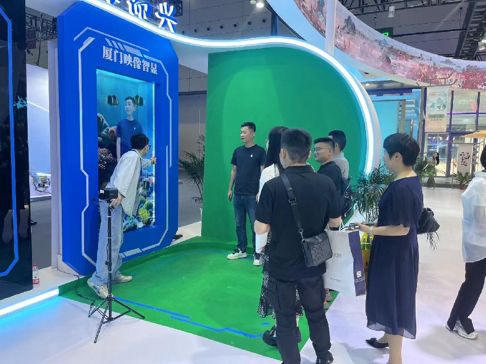 3D全息艙：未來科技的互動窗口，開啟沉浸式體驗新篇章